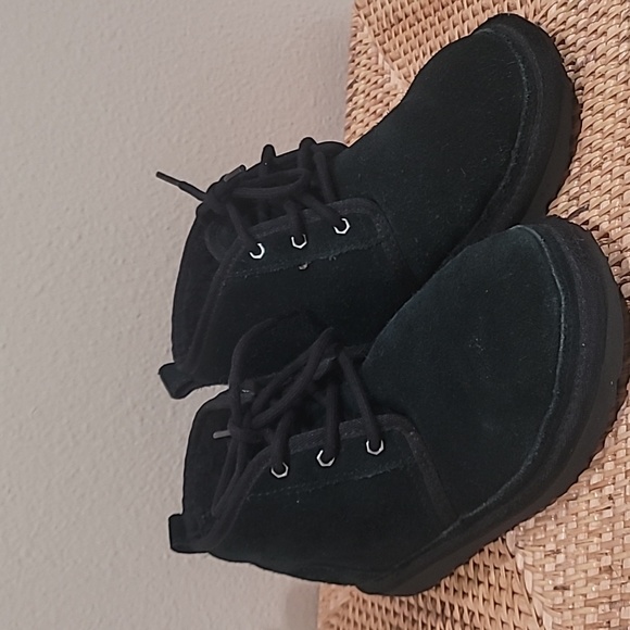 🖤 UGG KIDS NEUMEL II BOOTS  🖤 - Picture 3 of 12